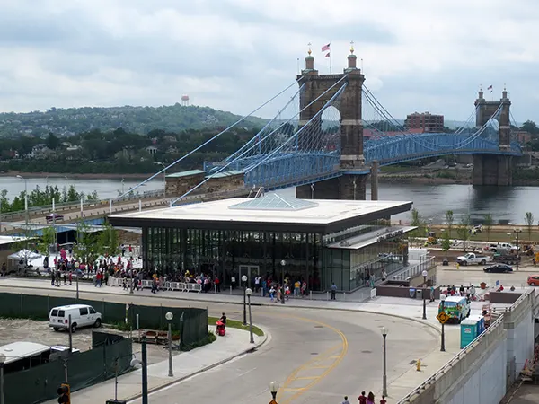 Smale Riverfront Park opens (Carousel too)